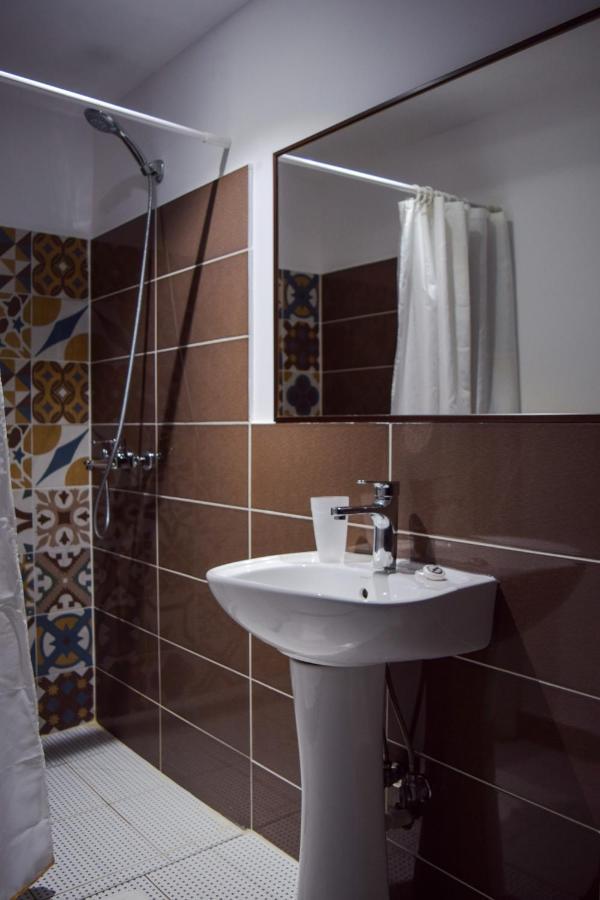 Sokaku I Te Marreve Guesthouse Gjirokastër Exteriör bild