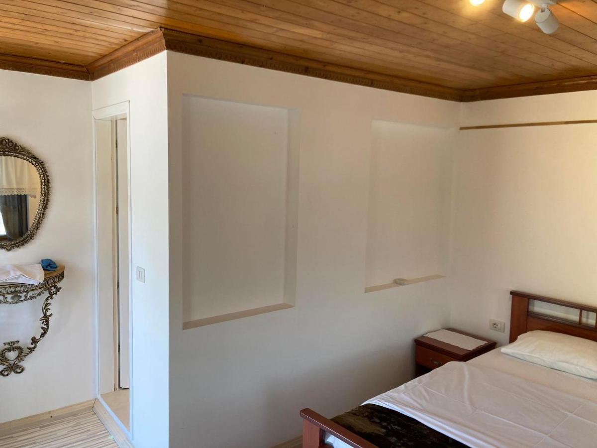 Sokaku I Te Marreve Guesthouse Gjirokastër Exteriör bild