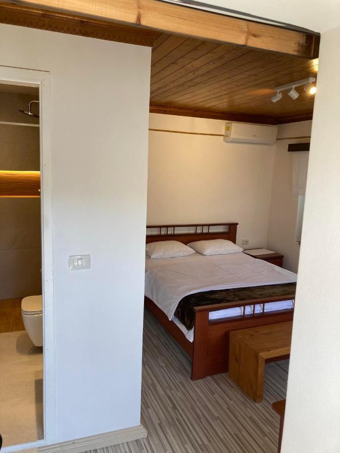 Sokaku I Te Marreve Guesthouse Gjirokastër Exteriör bild