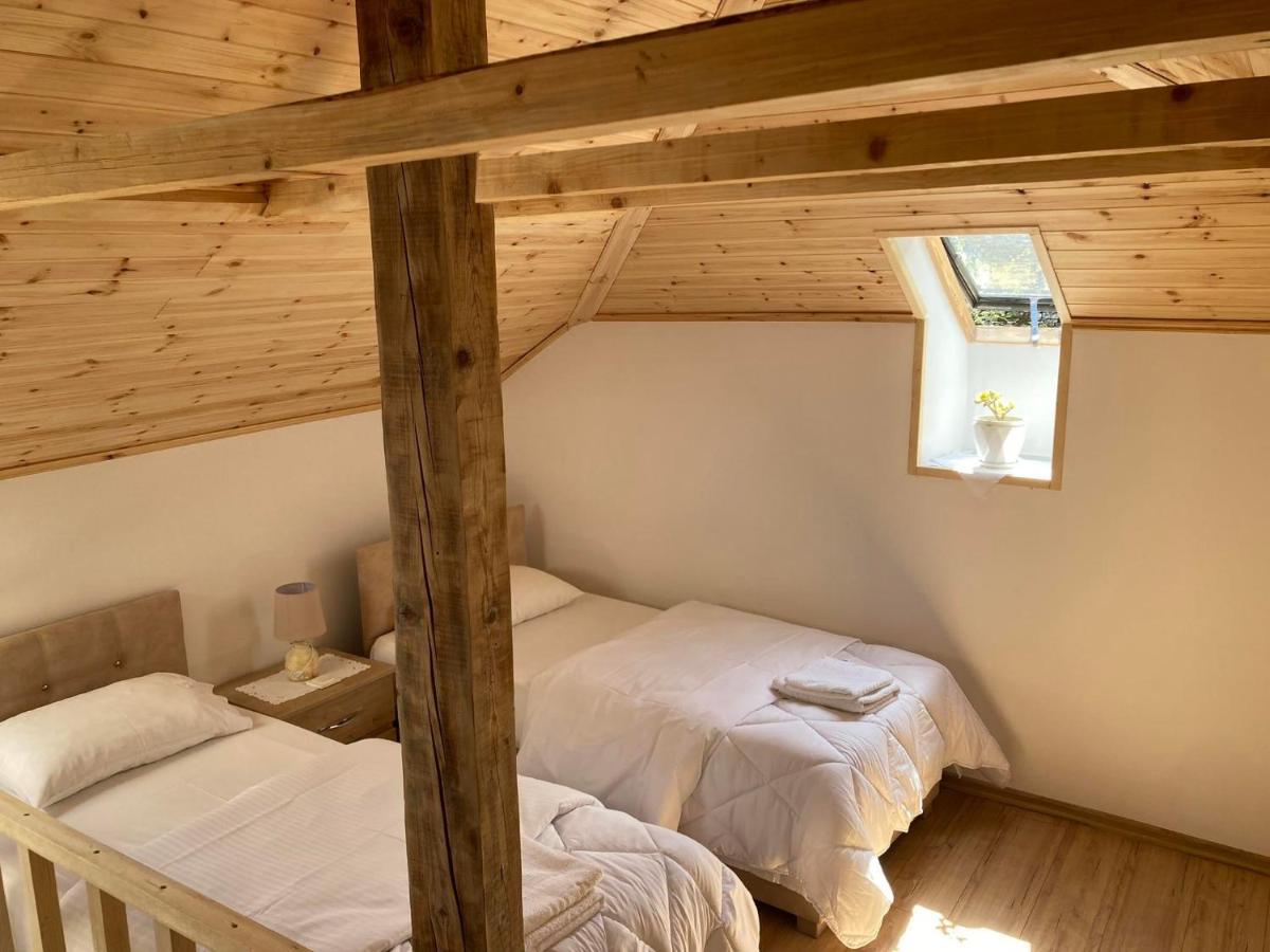 Sokaku I Te Marreve Guesthouse Gjirokastër Exteriör bild