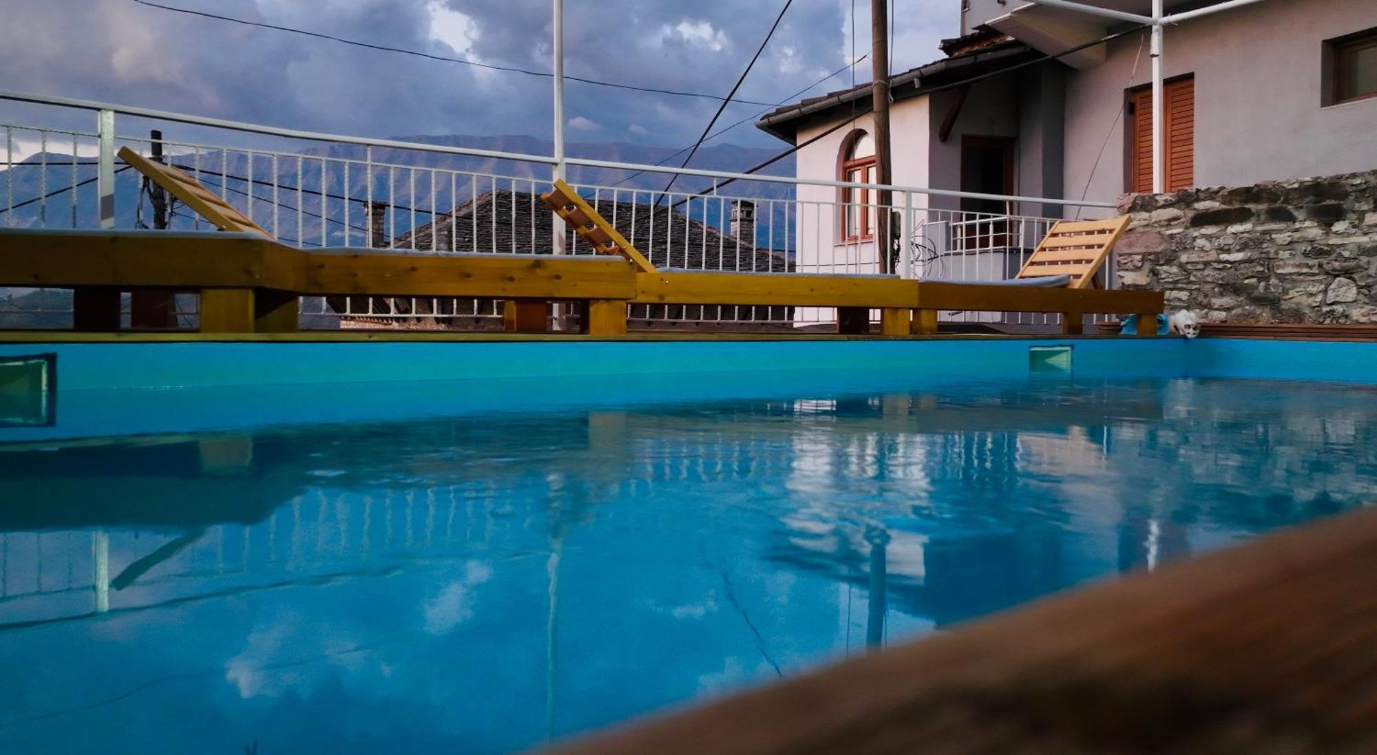 Sokaku I Te Marreve Guesthouse Gjirokastër Exteriör bild